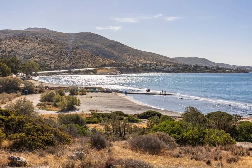 Παραλία Ευκάλυπτα, Σαρωνικός